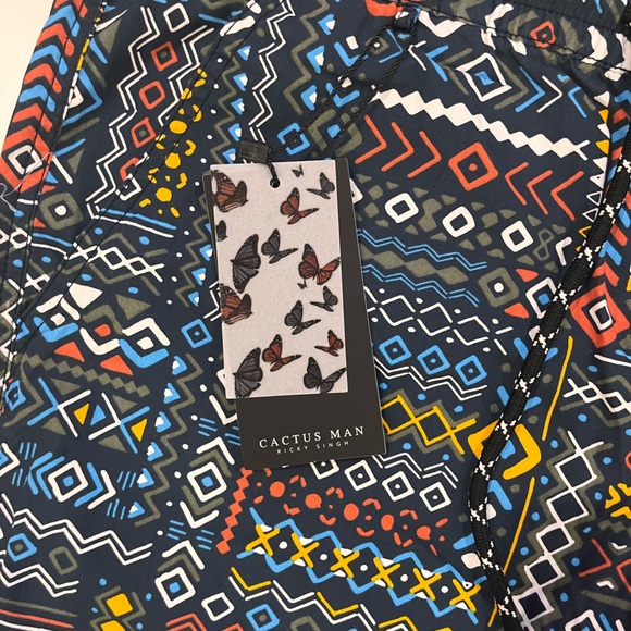 Graphic Print Jogger Shorts - Picture 2 of 6